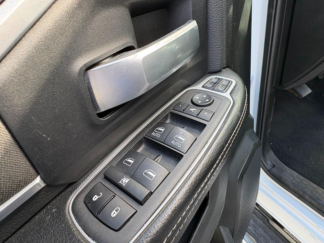 RAM 3500 Big Horn Crew Cab LWB 4WD DRW 2024