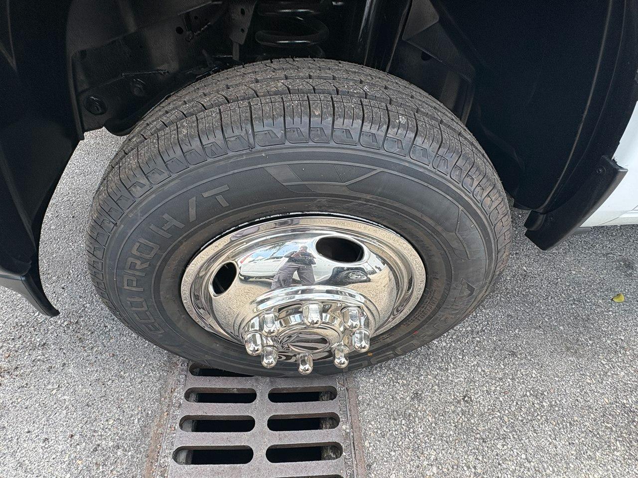 RAM 3500 Tradesman Crew Cab 4WD DRW 2023