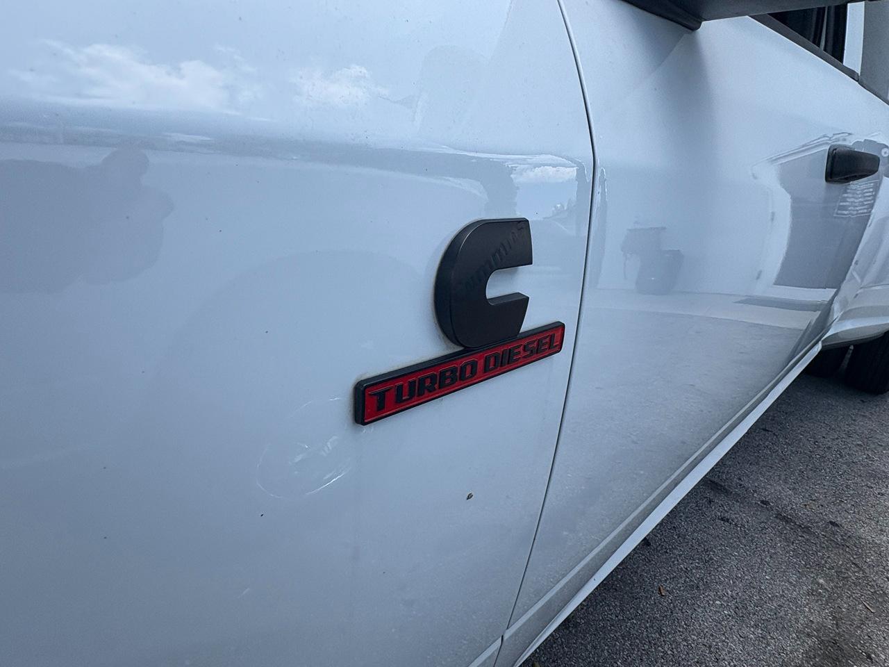 RAM 3500 Tradesman Crew Cab 4WD DRW 2023