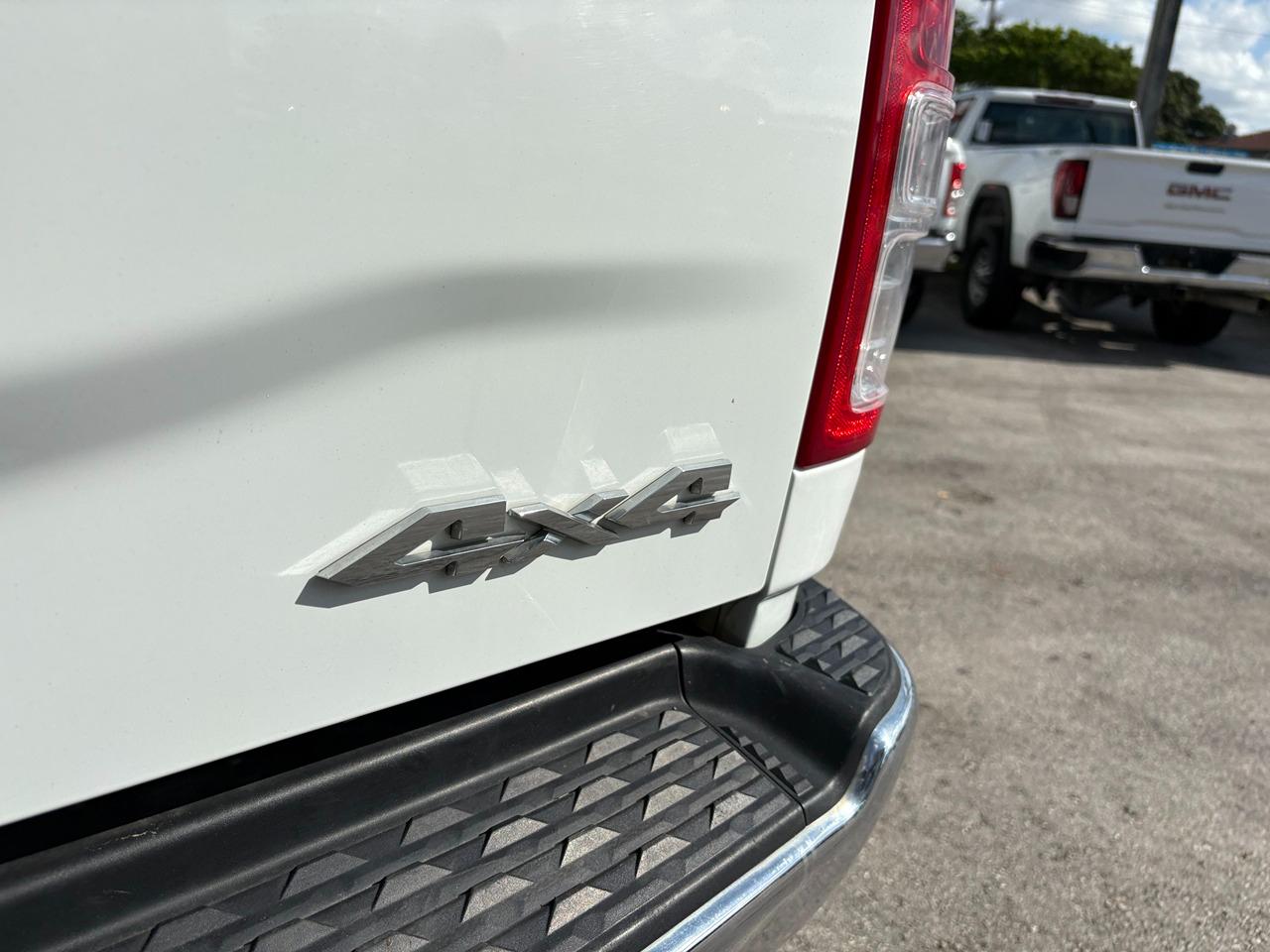 RAM 2500 Tradesman Crew Cab SWB 4WD 2024