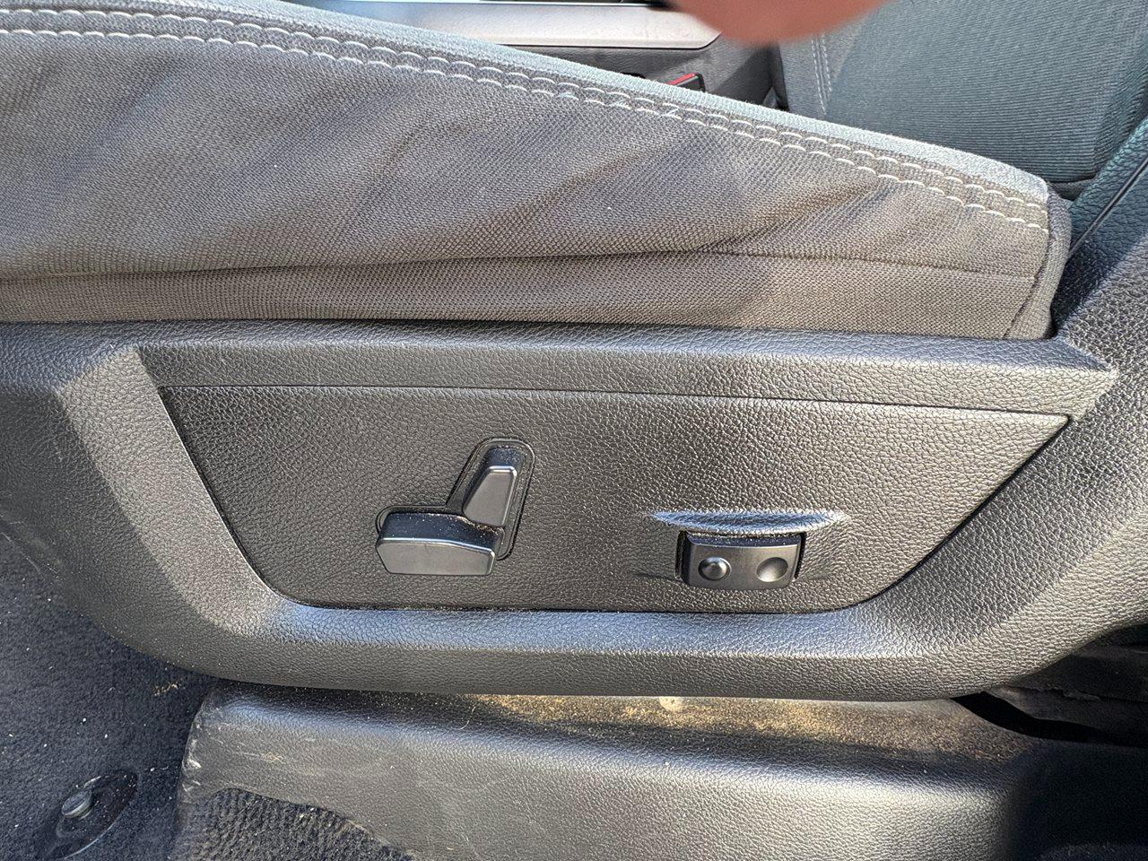 RAM 2500 Tradesman Crew Cab SWB 4WD 2024