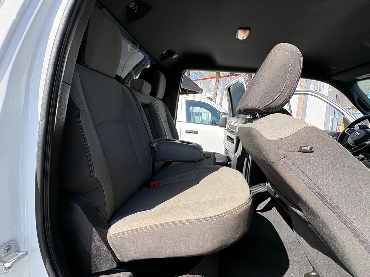 RAM 2500 Tradesman Crew Cab SWB 4WD 2024