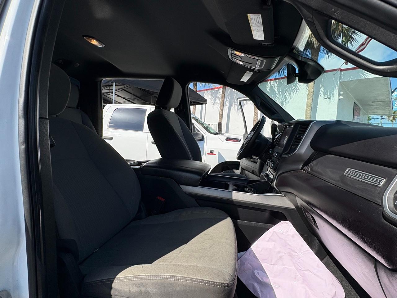 RAM 2500 Tradesman Crew Cab SWB 4WD 2024