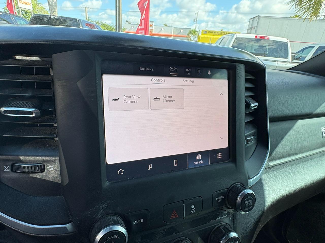 RAM 2500 Tradesman Crew Cab SWB 4WD 2024