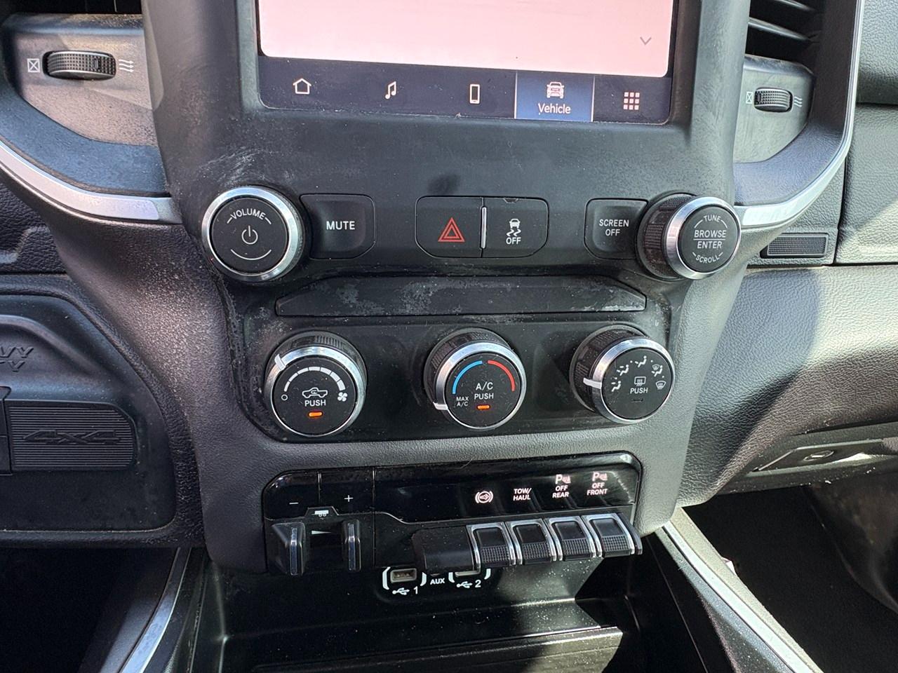 RAM 2500 Tradesman Crew Cab SWB 4WD 2024