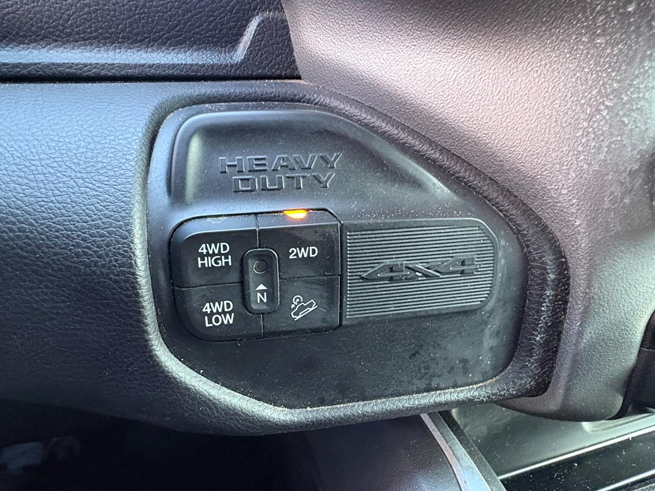 RAM 2500 Tradesman Crew Cab SWB 4WD 2024