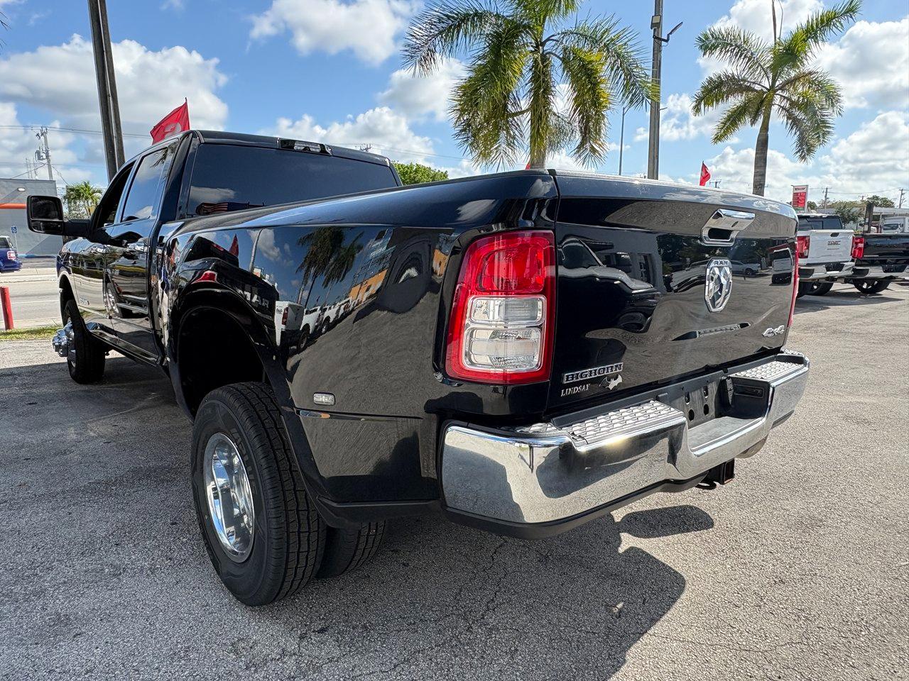 RAM 3500 Big Horn Crew Cab LWB 4WD DRW 2023
