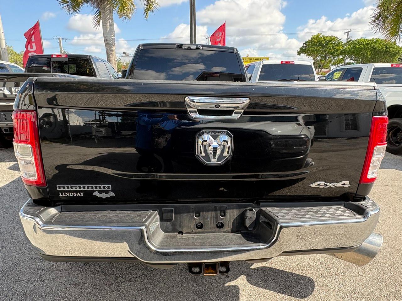 RAM 3500 Big Horn Crew Cab LWB 4WD DRW 2023