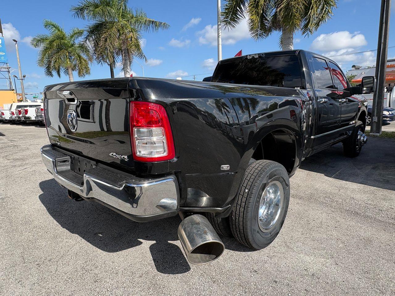RAM 3500 Big Horn Crew Cab LWB 4WD DRW 2023