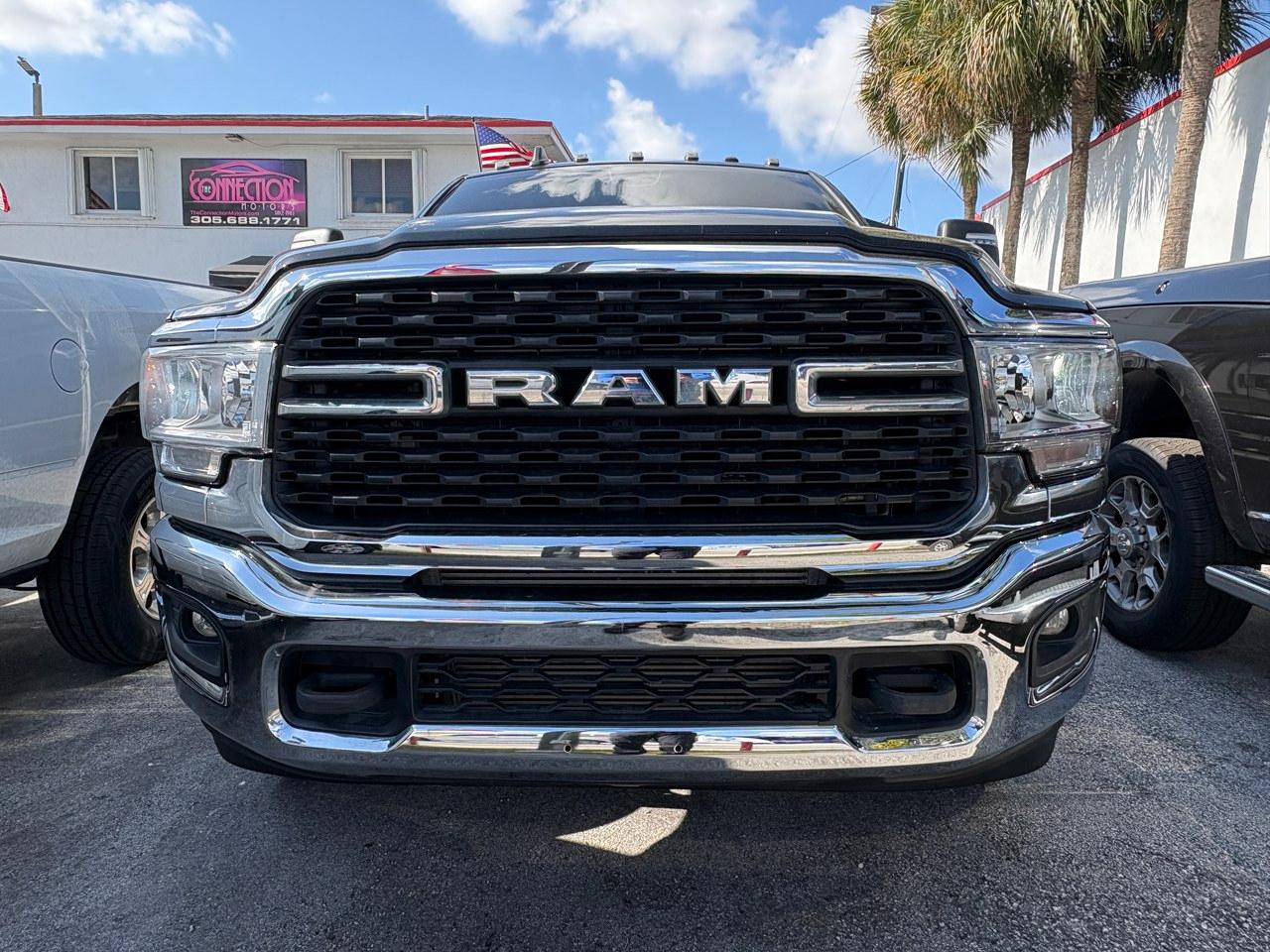 RAM 3500 Big Horn Crew Cab LWB 4WD DRW 2023
