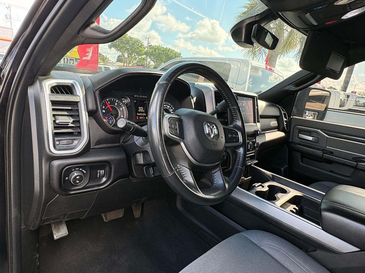 RAM 3500 Big Horn Crew Cab LWB 4WD DRW 2023