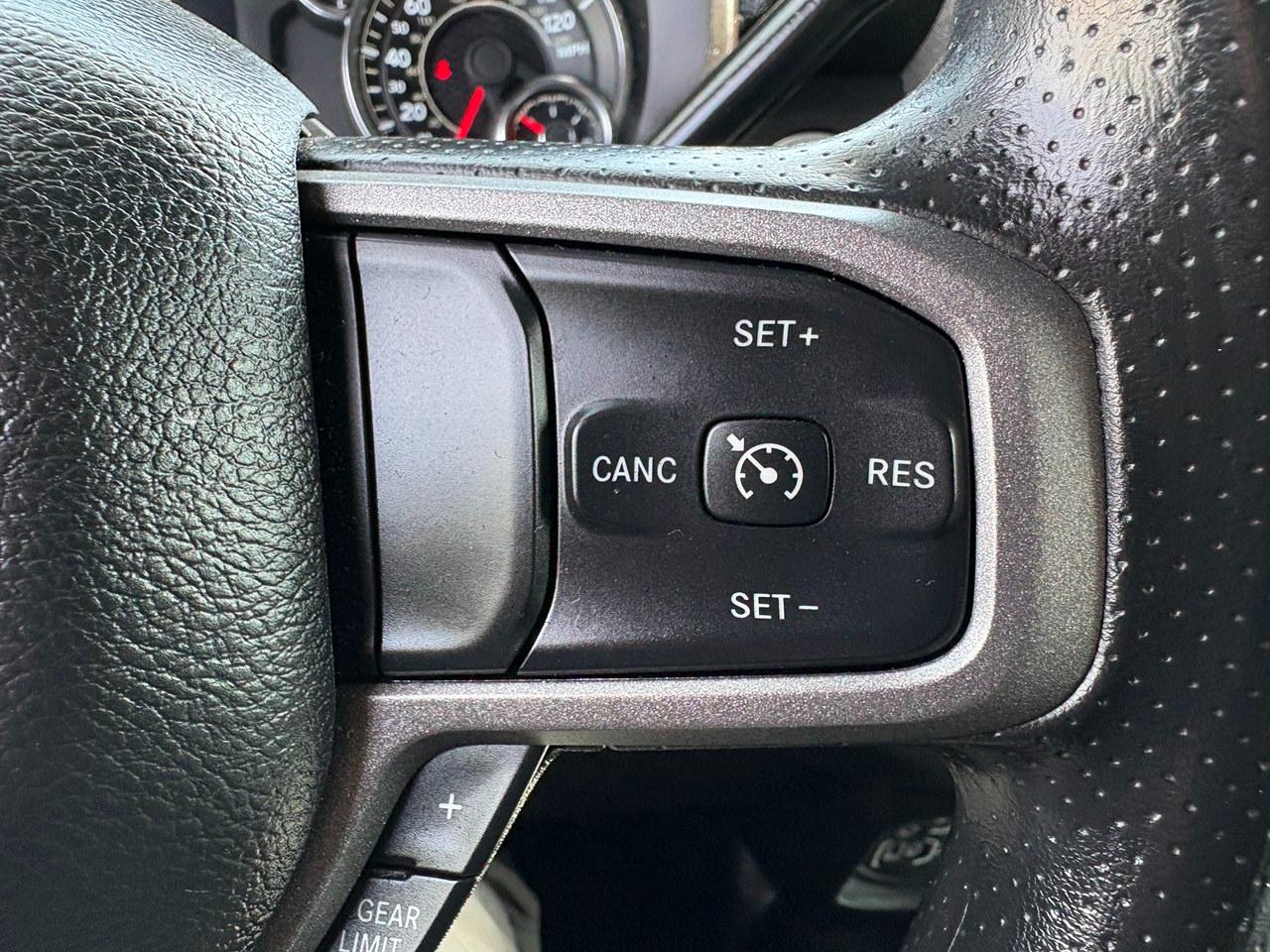 RAM 3500 Tradesman Crew Cab 4WD DRW 2024