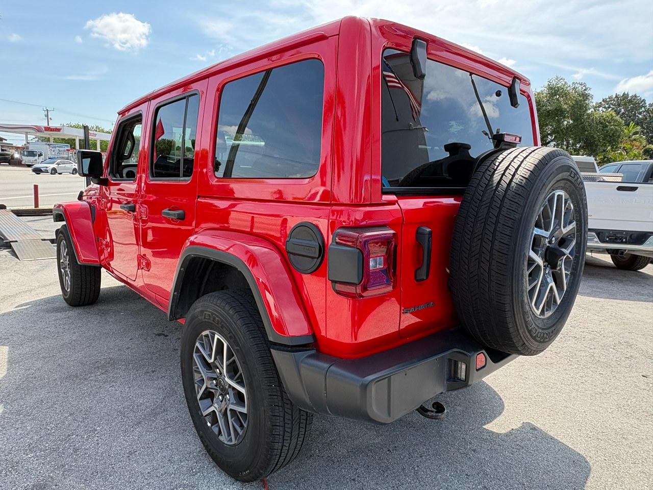 Jeep Wrangler Sahara 2025