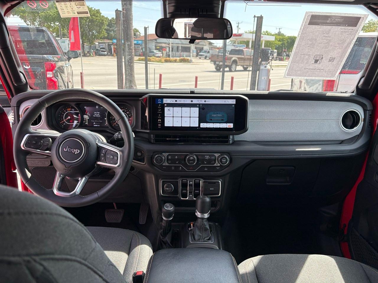Jeep Wrangler Sahara 2025
