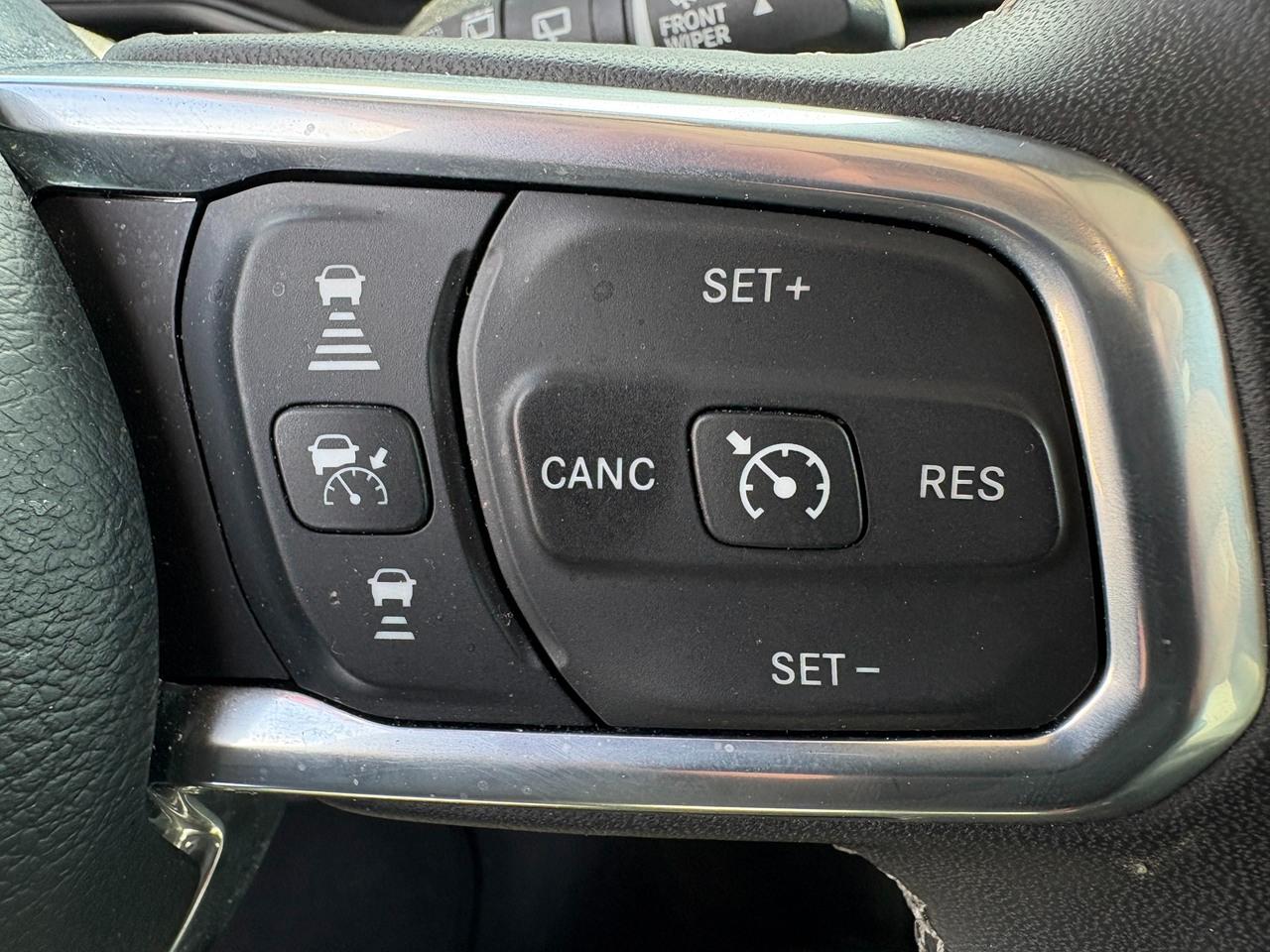 Jeep Wrangler Sahara 2025