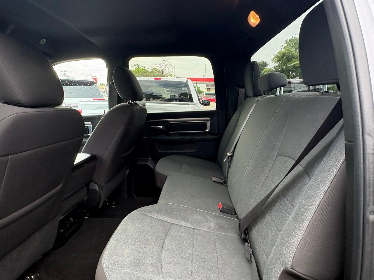 RAM 1500 Classic Tradesman Crew Cab SWB 2WD 2024