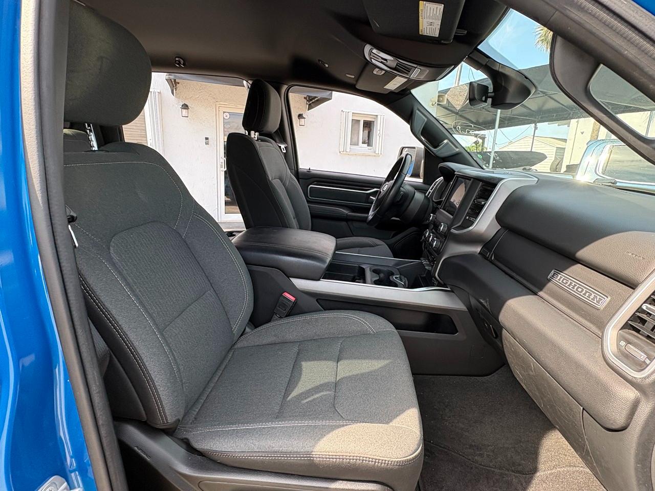 RAM 1500 Big Horn Crew Cab SWB 2WD 2022