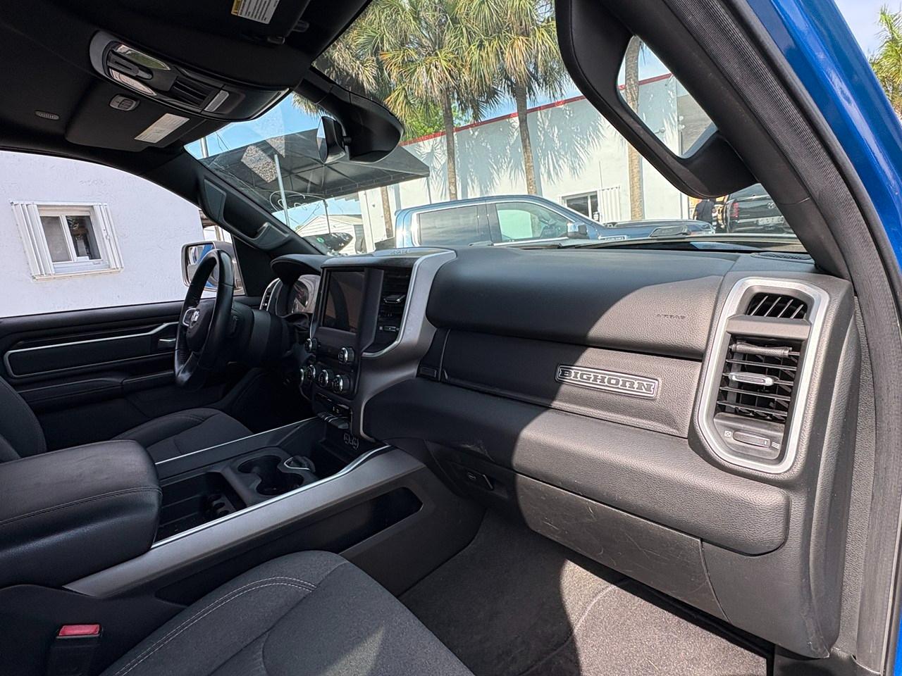RAM 1500 Big Horn Crew Cab SWB 2WD 2022