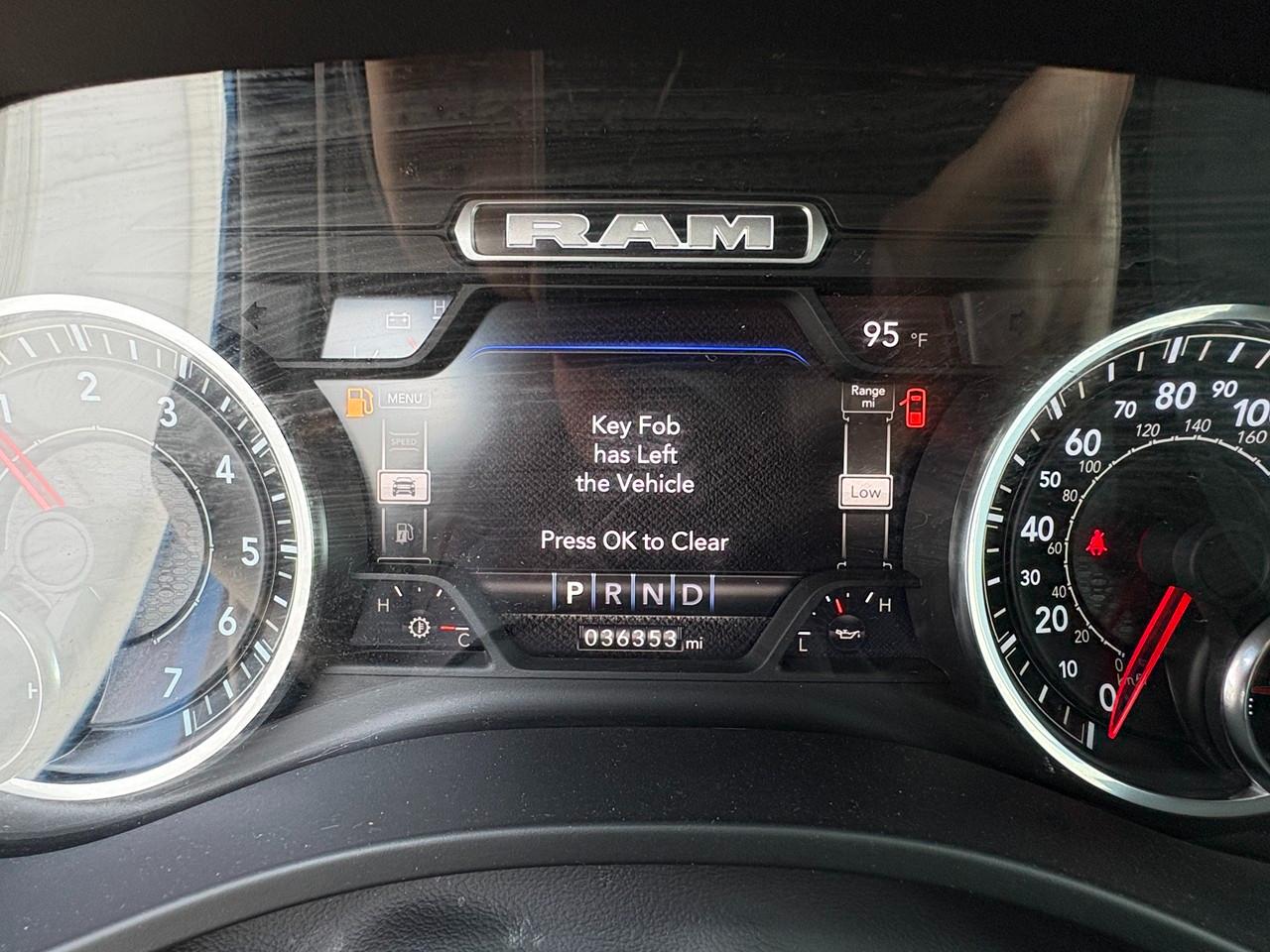 RAM 1500 Big Horn Crew Cab SWB 2WD 2022