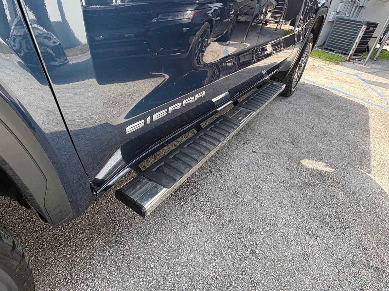 GMC Sierra 1500 SLE Crew Cab Short Box 2WD 2020