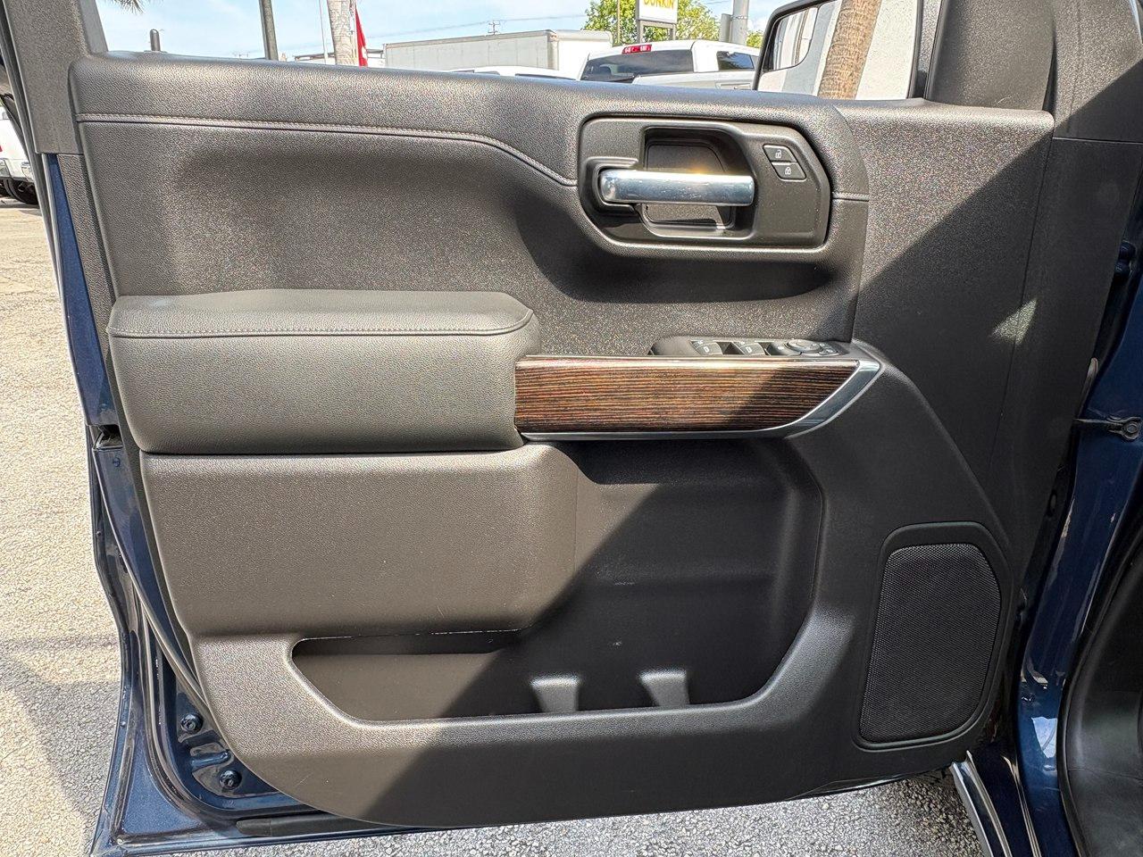 GMC Sierra 1500 SLE Crew Cab Short Box 2WD 2020