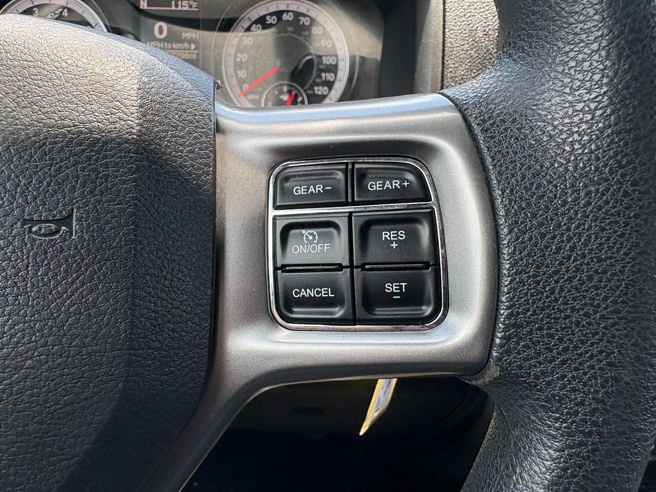 RAM 1500 Classic Tradesman Crew Cab SWB 4WD 2024