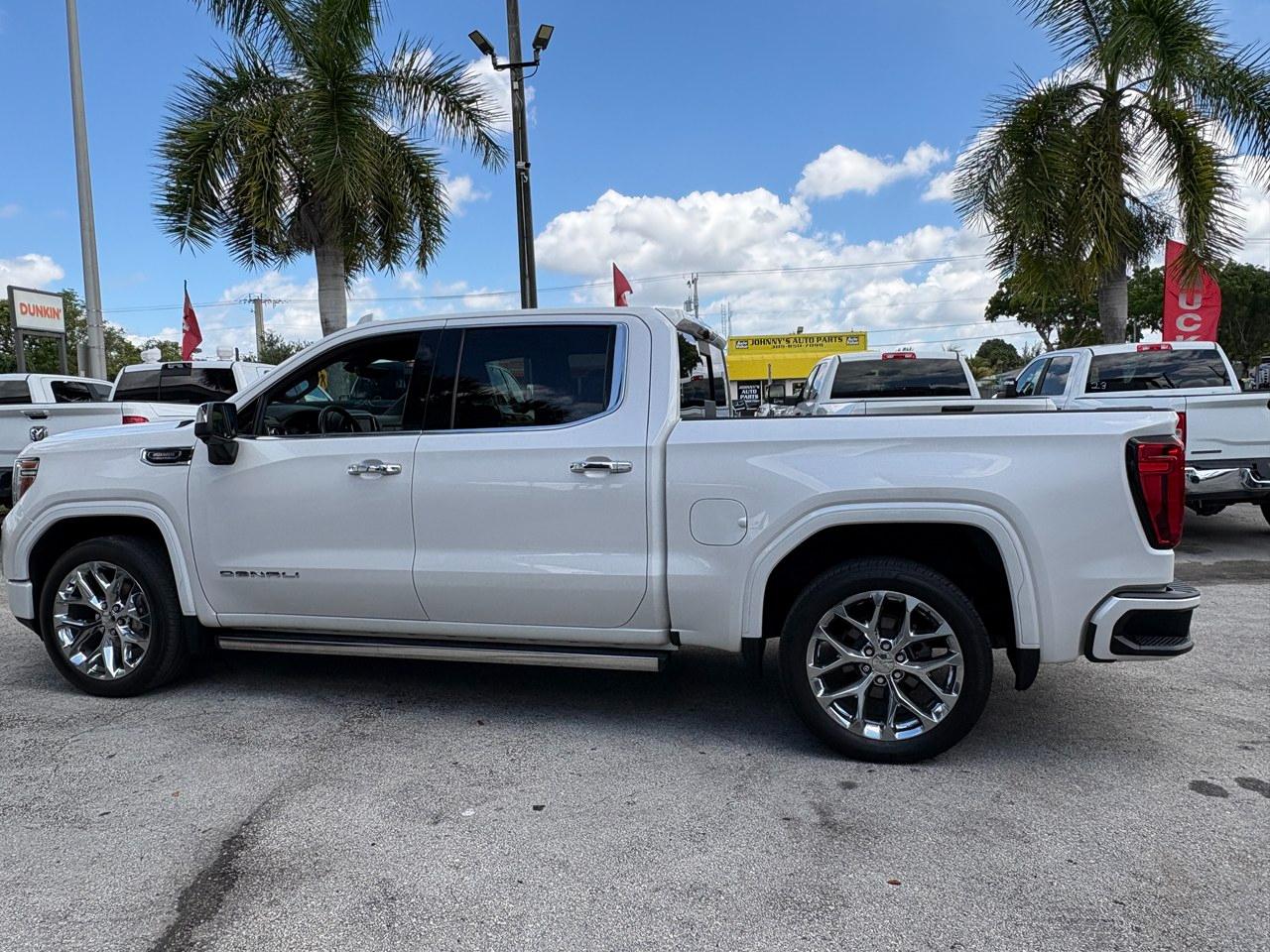 GMC Sierra 1500 Denali Crew Cab 2WD 2020