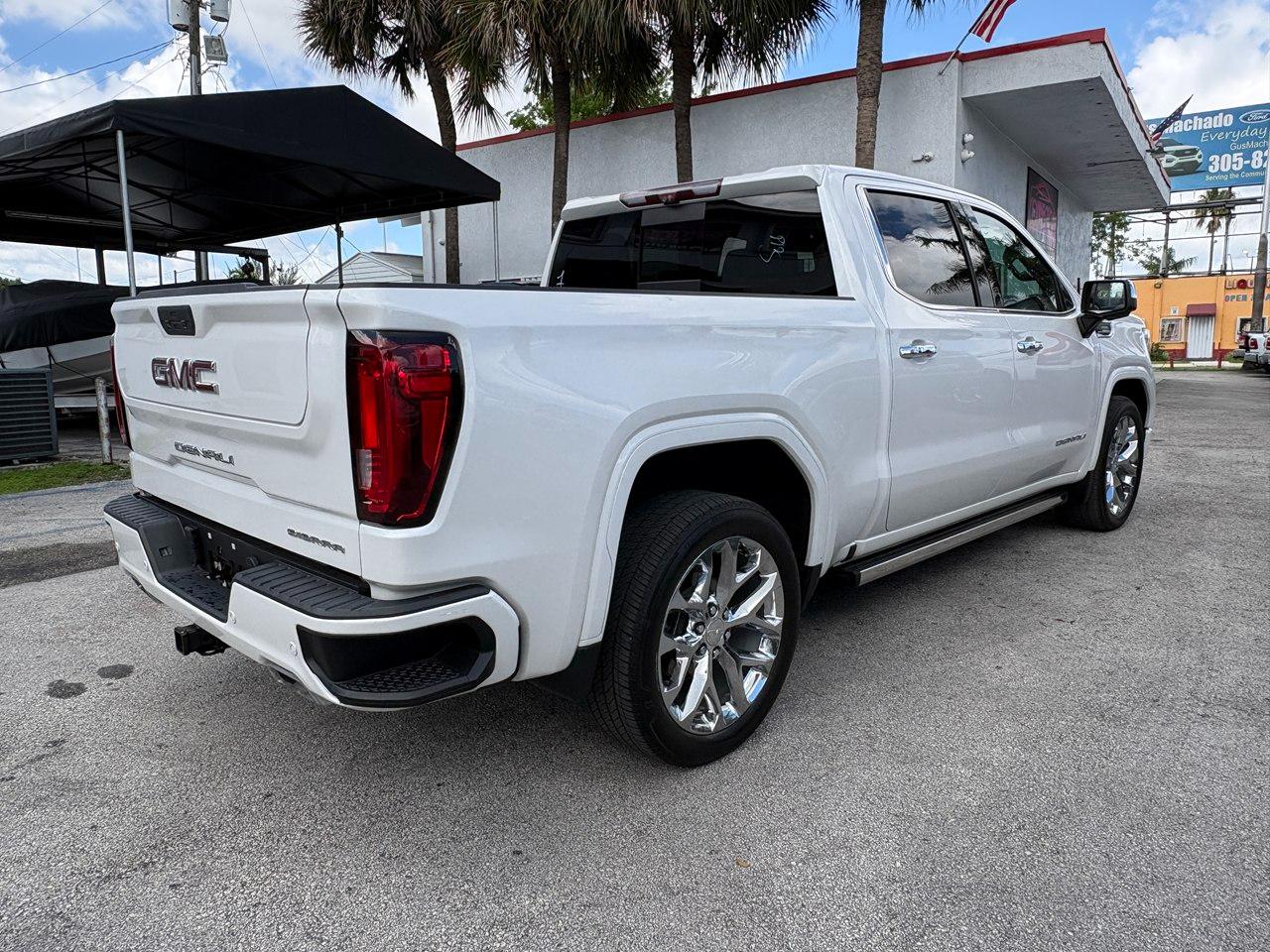 GMC Sierra 1500 Denali Crew Cab 2WD 2020