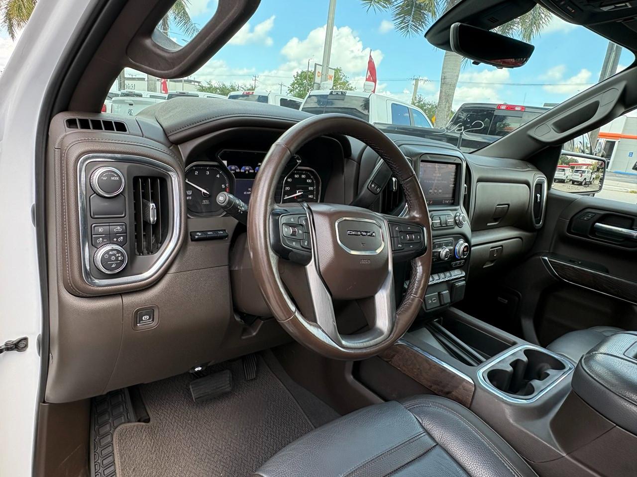 GMC Sierra 1500 Denali Crew Cab 2WD 2020
