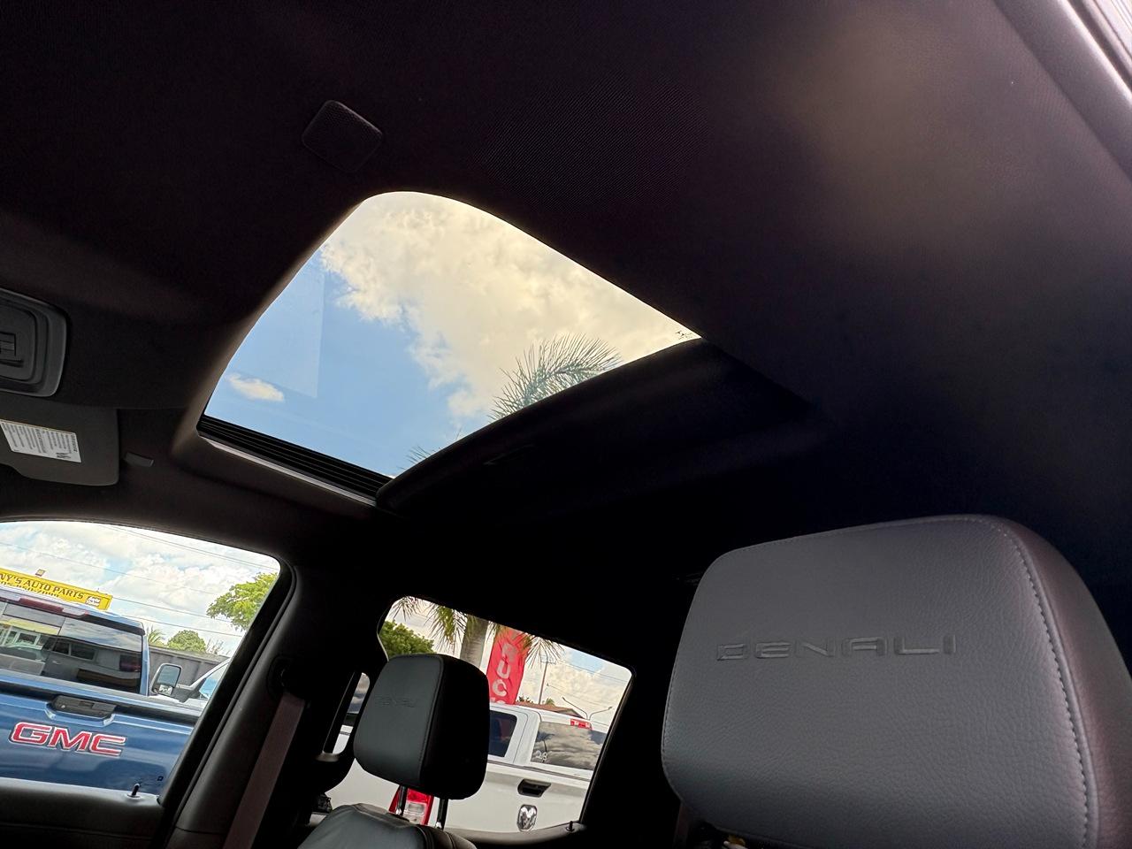 GMC Sierra 1500 Denali Crew Cab 2WD 2020