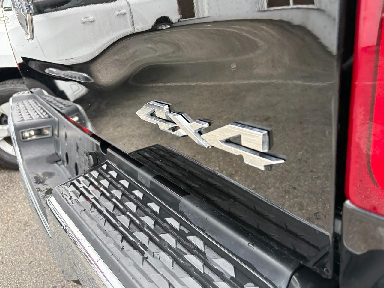 RAM 3500 Tradesman Crew Cab 4WD DRW 2024