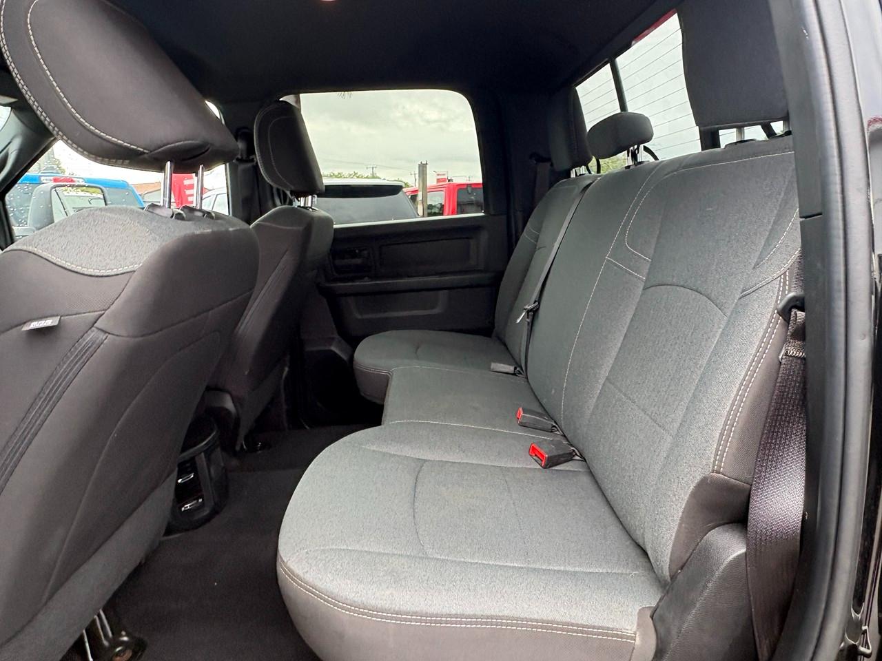 RAM 3500 Tradesman Crew Cab 4WD DRW 2024