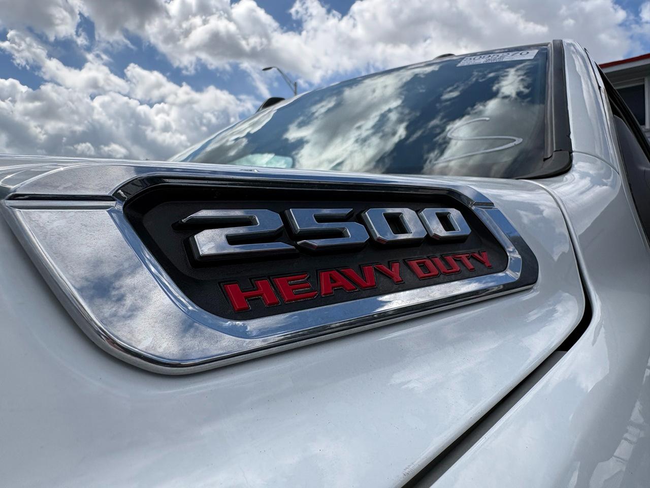 RAM 2500 Tradesman Crew Cab SWB 4WD 2023