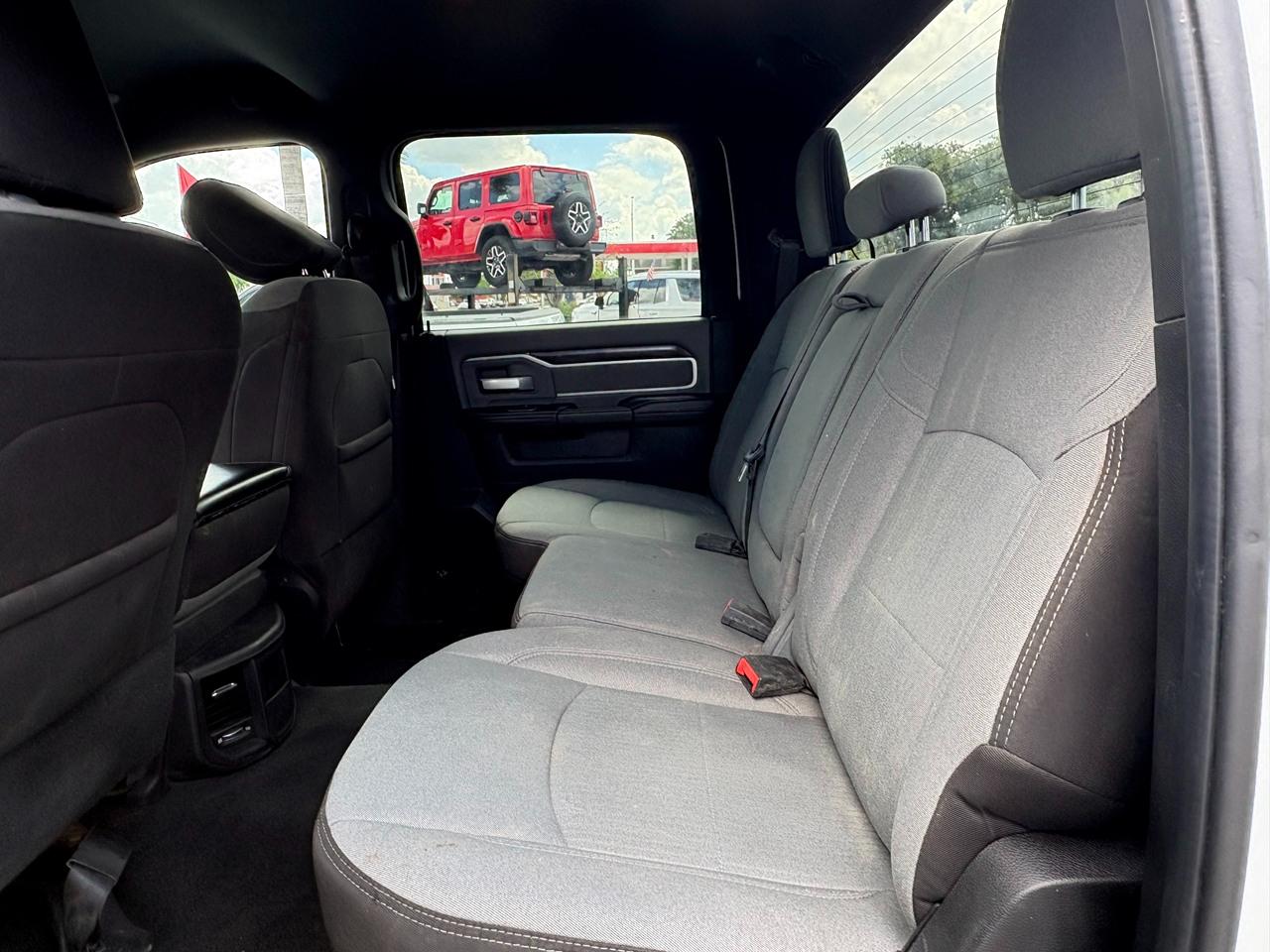 RAM 2500 Tradesman Crew Cab SWB 4WD 2023