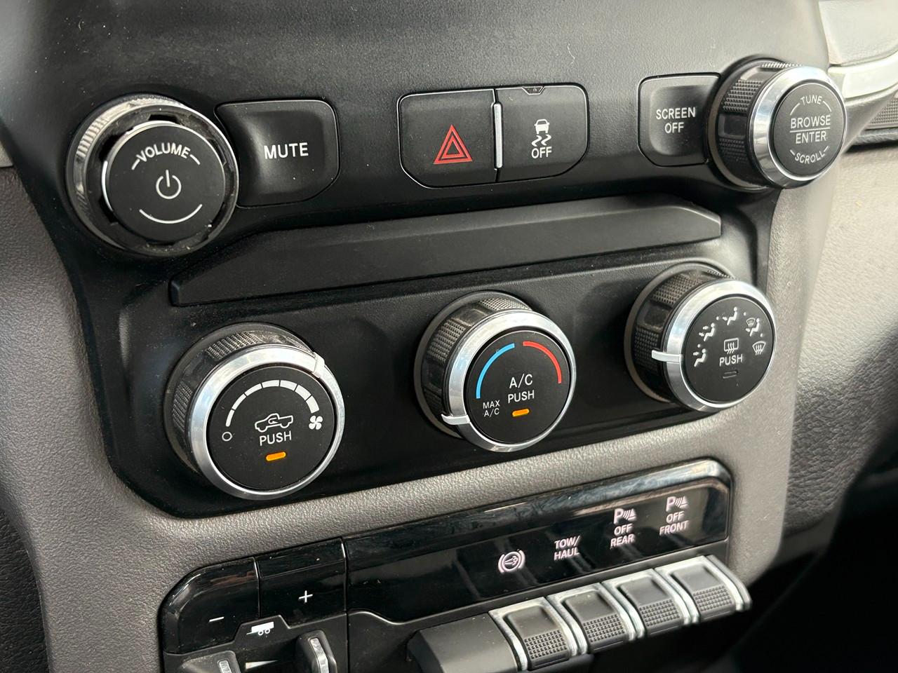 RAM 2500 Tradesman Crew Cab SWB 4WD 2023