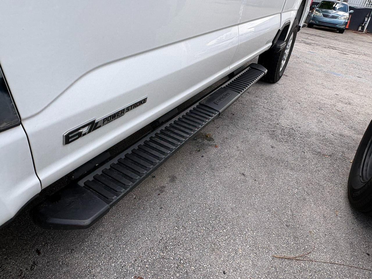 Ford F-250 SD XL Crew Cab 4WD 2024