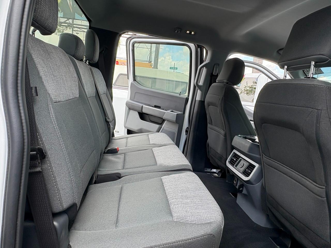 Ford F-250 SD XL Crew Cab 4WD 2024