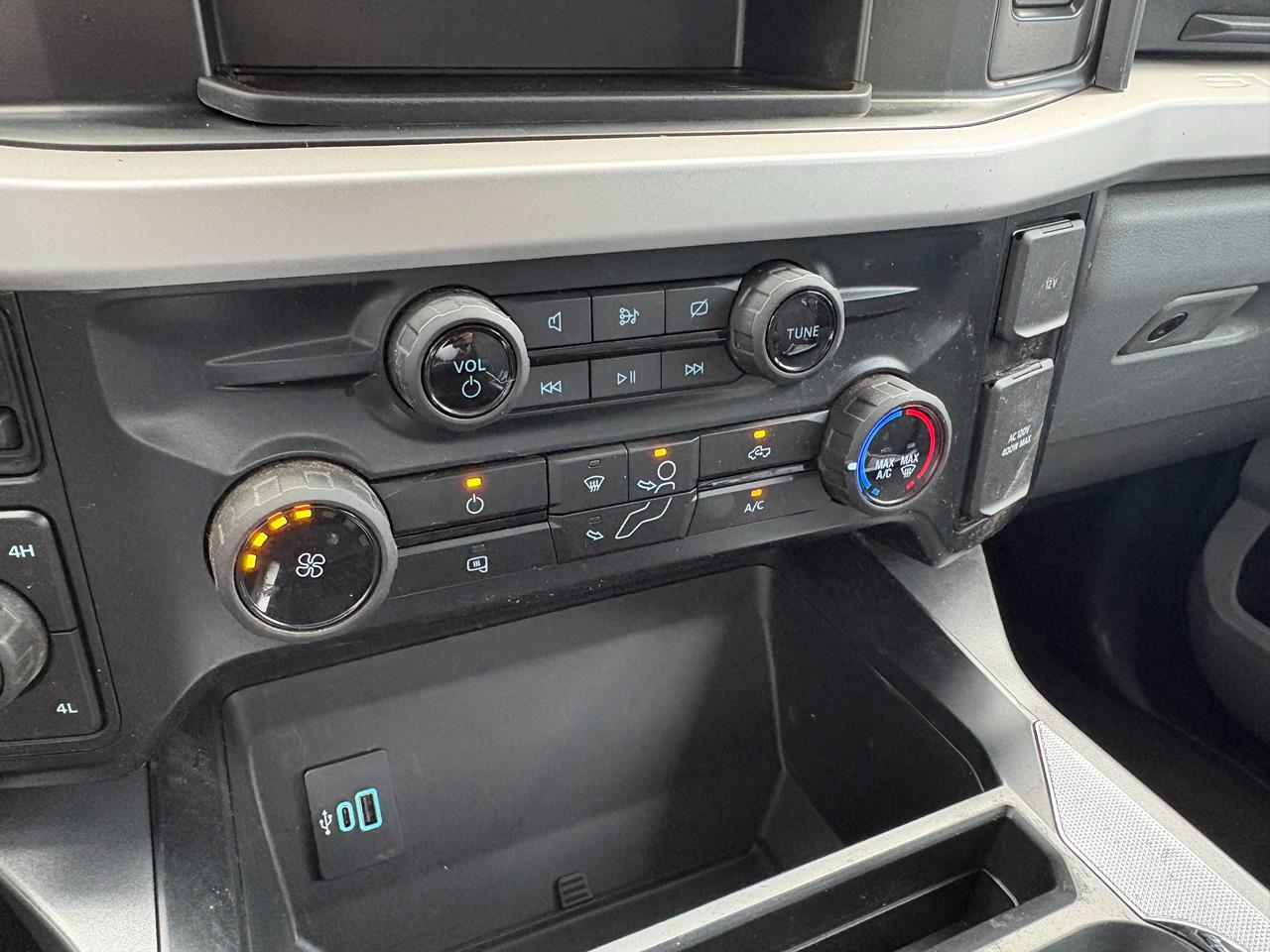Ford F-250 SD XL Crew Cab 4WD 2024