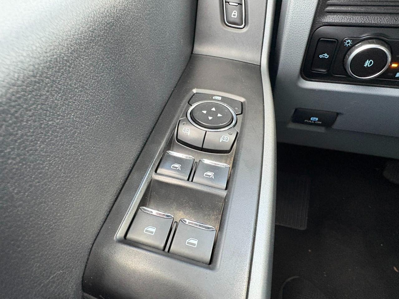 Ford F-250 SD XL Crew Cab 4WD 2024