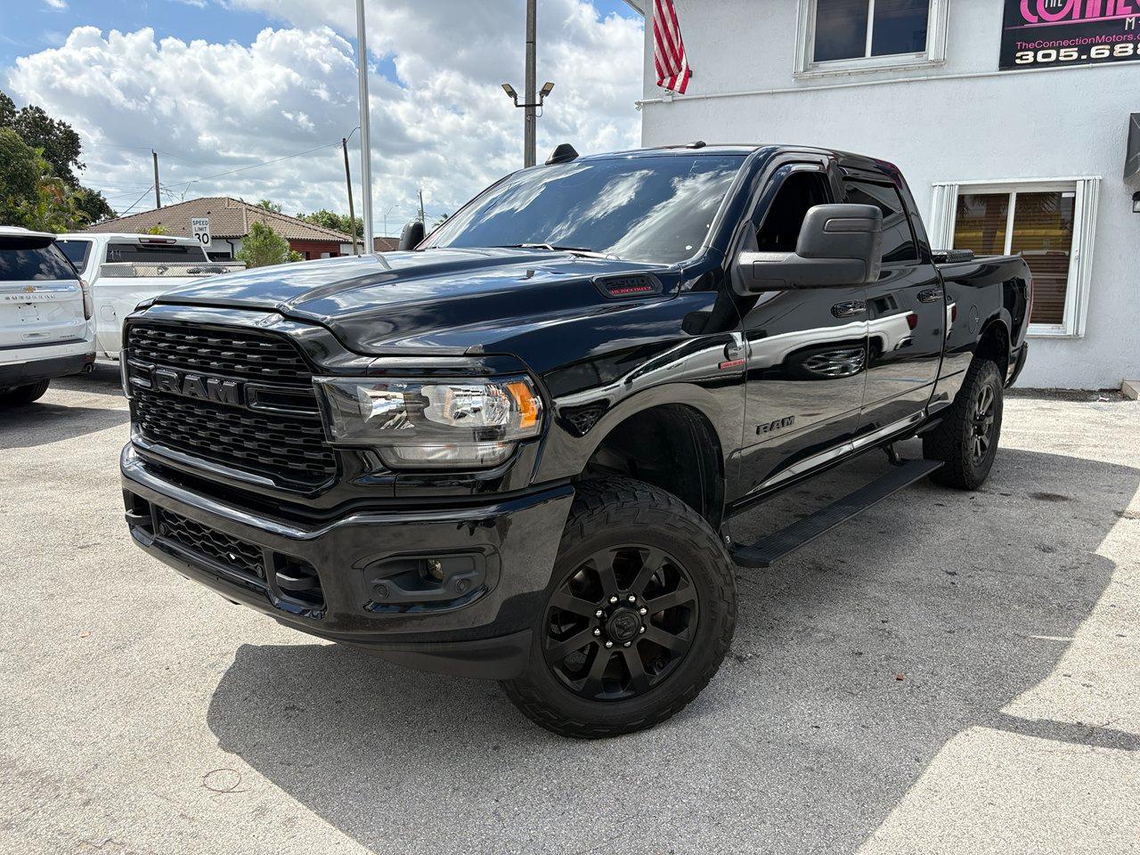 RAM 2500 Tradesman Crew Cab SWB 4WD 2024