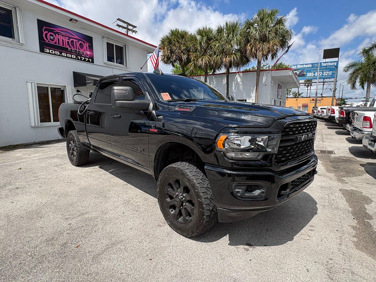 RAM 2500 Tradesman Crew Cab SWB 4WD 2024