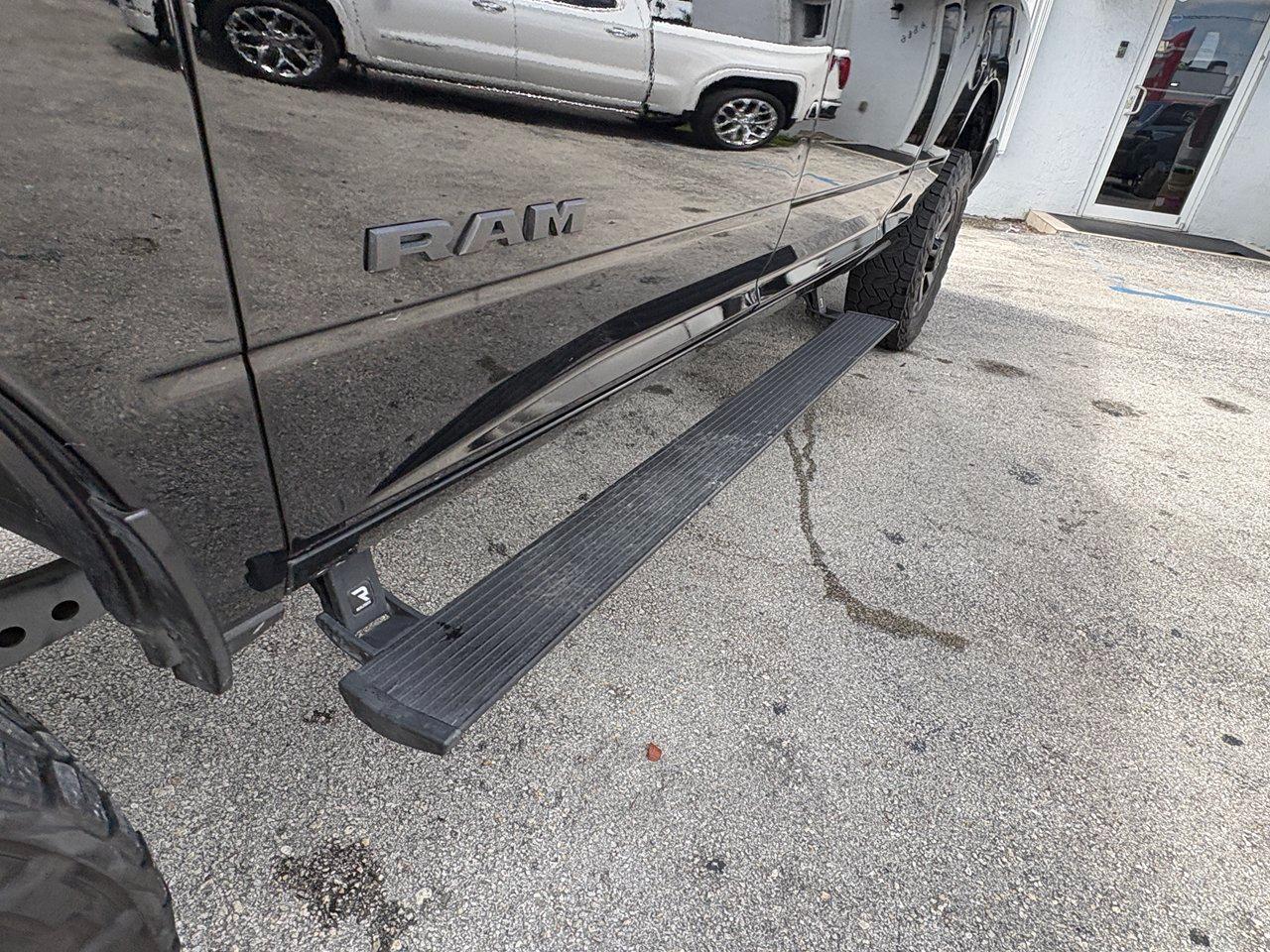 RAM 2500 Tradesman Crew Cab SWB 4WD 2024