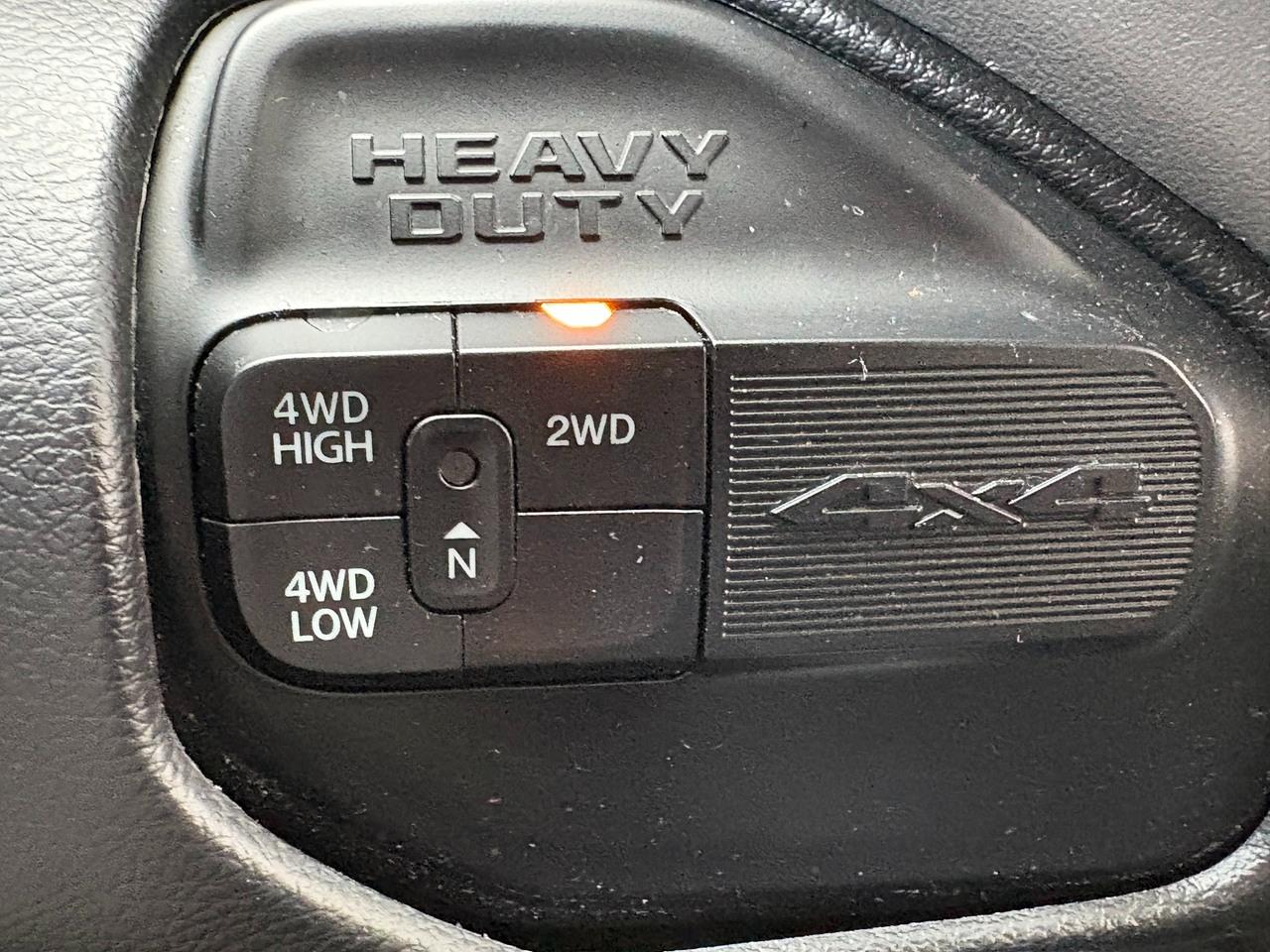 RAM 2500 Tradesman Crew Cab SWB 4WD 2024