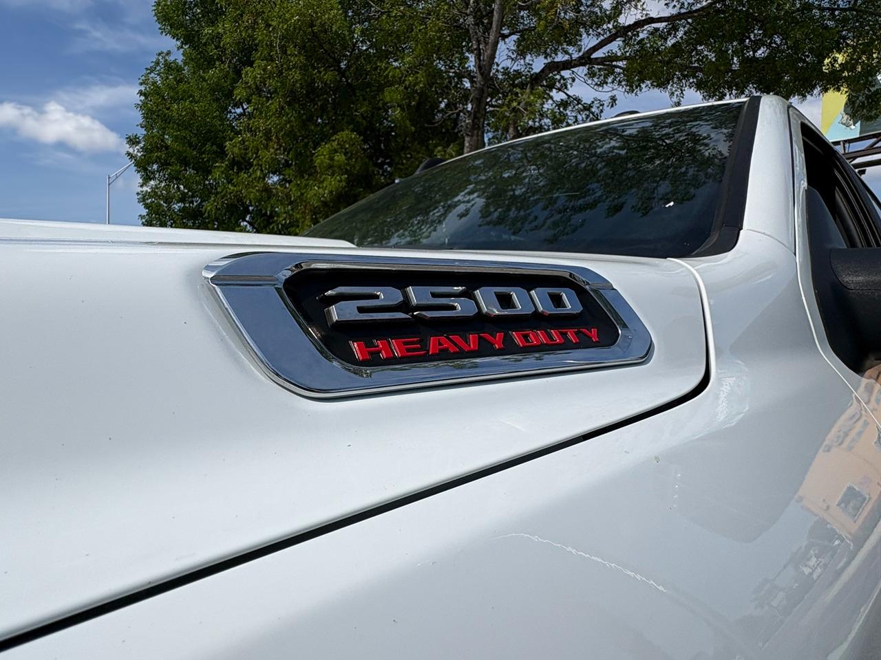 RAM 2500 Tradesman Crew Cab SWB 4WD 2024