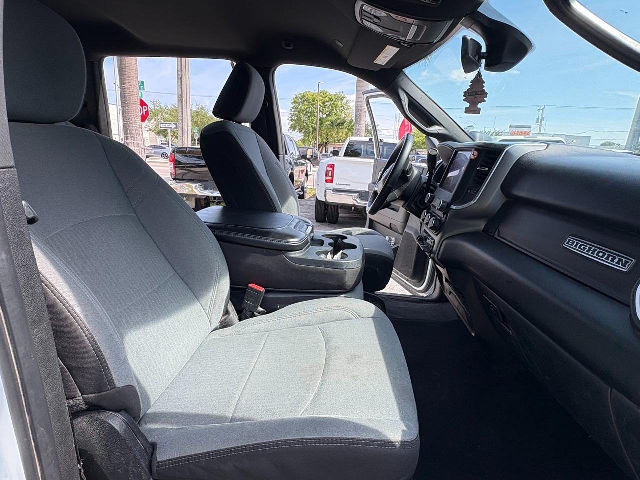 RAM 2500 Tradesman Crew Cab SWB 4WD 2024