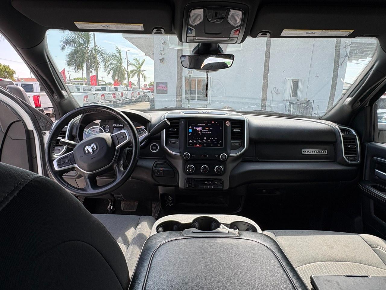 RAM 2500 Tradesman Crew Cab SWB 4WD 2024