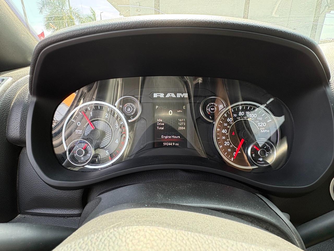 RAM 2500 Tradesman Crew Cab SWB 4WD 2024