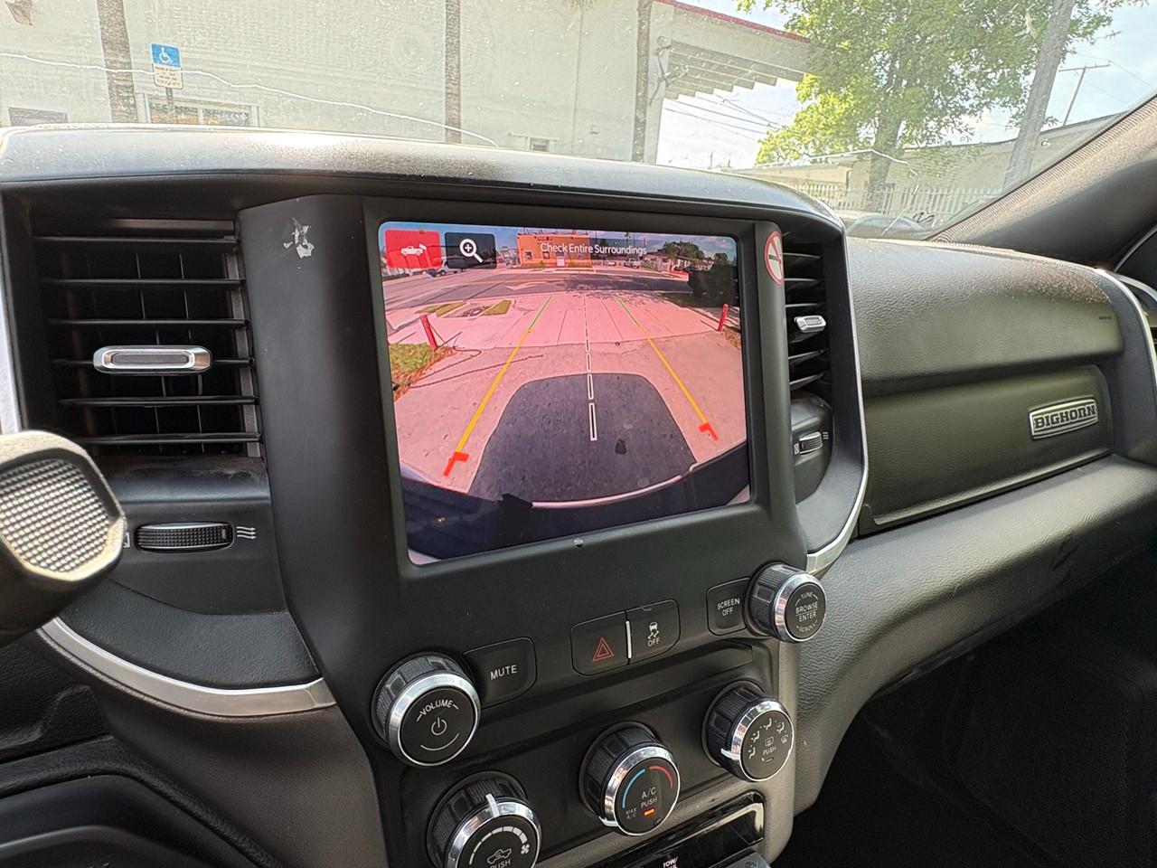 RAM 2500 Tradesman Crew Cab SWB 4WD 2024