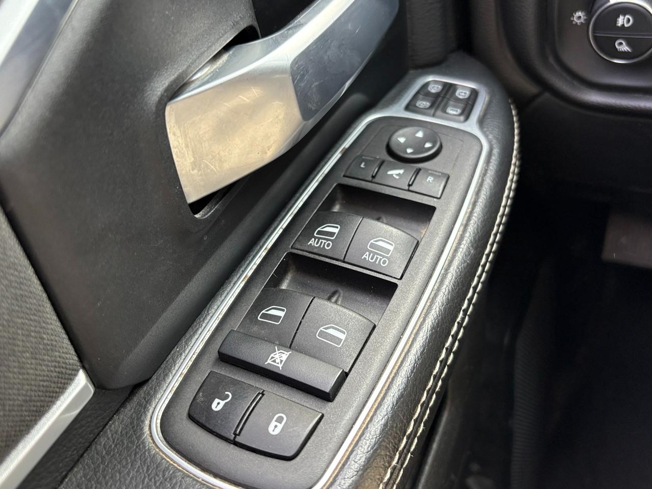 RAM 2500 Tradesman Crew Cab SWB 4WD 2024