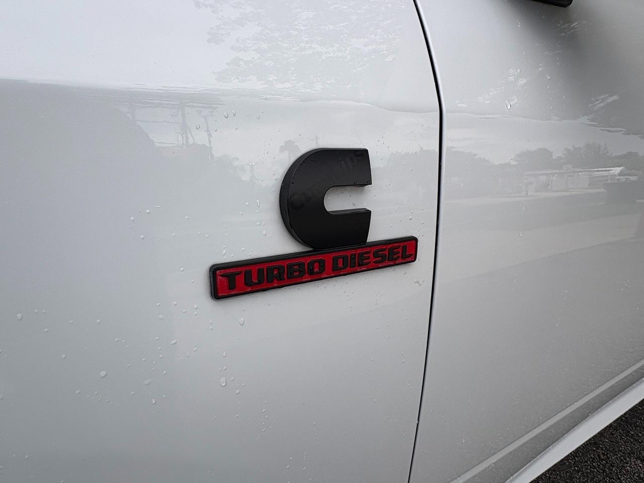 RAM 3500 Tradesman Crew Cab 4WD DRW 2024